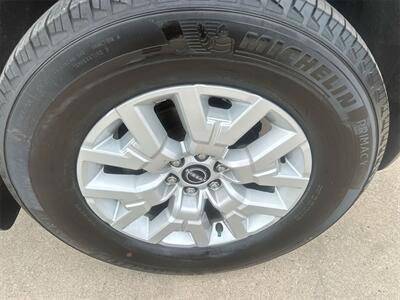 2022 Nissan Frontier SV   - Photo 72 - McKinney, TX 75070