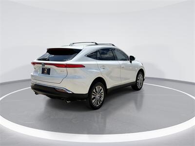 2024 Toyota Venza XLE   - Photo 8 - McKinney, TX 75070