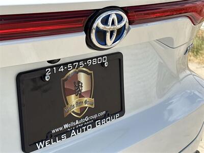 2024 Toyota Venza XLE   - Photo 10 - McKinney, TX 75070