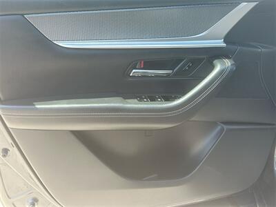 2024 Mazda CX-90 3.3 Turbo Preferred Plus   - Photo 19 - McKinney, TX 75070