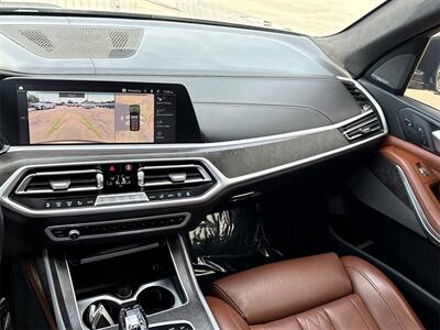 2022 BMW X7 M50i   - Photo 22 - McKinney, TX 75070