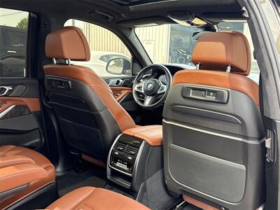 2022 BMW X7 M50i   - Photo 32 - McKinney, TX 75070