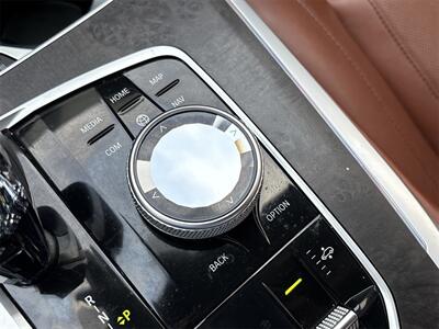 2022 BMW X7 M50i   - Photo 27 - McKinney, TX 75070