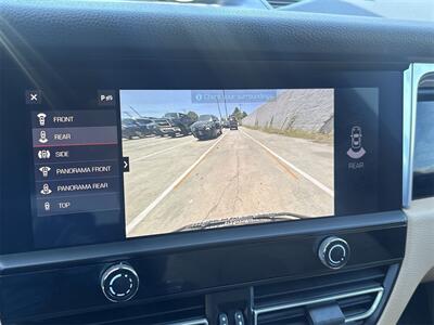 2022 Porsche Macan   - Photo 24 - McKinney, TX 75070