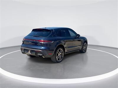 2022 Porsche Macan   - Photo 8 - McKinney, TX 75070