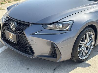 2018 Lexus IS 350   - Photo 15 - McKinney, TX 75070
