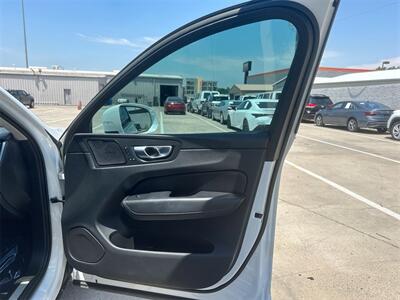 2022 Volvo XC60 B5 Inscription   - Photo 22 - McKinney, TX 75070