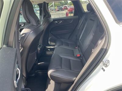 2022 Volvo XC60 B5 Inscription   - Photo 33 - McKinney, TX 75070