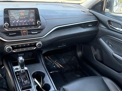2020 Nissan Altima 2.5 SR   - Photo 22 - McKinney, TX 75070