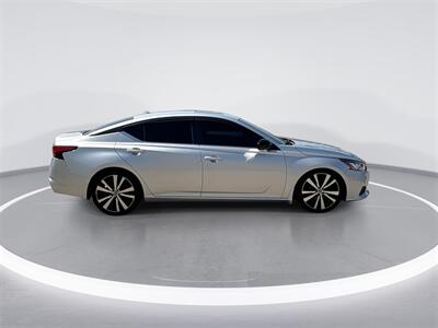 2020 Nissan Altima 2.5 SR   - Photo 9 - McKinney, TX 75070
