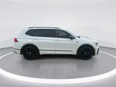 2021 Volkswagen Tiguan 2.0T SE R-Line Black   - Photo 9 - McKinney, TX 75070