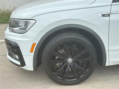 2021 Volkswagen Tiguan 2.0T SE R-Line Black   - Photo 16 - McKinney, TX 75070