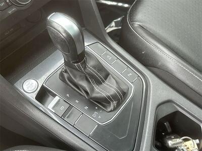 2021 Volkswagen Tiguan 2.0T SE R-Line Black   - Photo 26 - McKinney, TX 75070