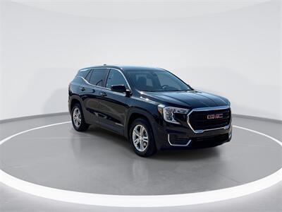 2024 GMC Terrain SLE   - Photo 2 - McKinney, TX 75070