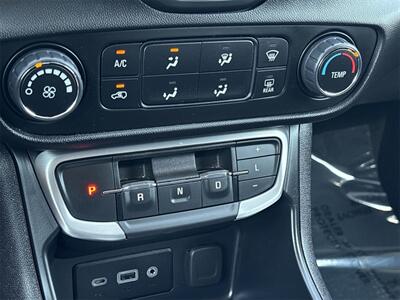 2024 GMC Terrain SLE   - Photo 25 - McKinney, TX 75070