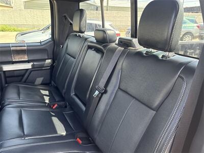 2022 Ford F-350SD Lariat DRW   - Photo 32 - McKinney, TX 75070