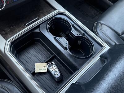 2022 Ford F-350SD Lariat DRW   - Photo 27 - McKinney, TX 75070