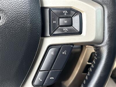2022 Ford F-350SD Lariat DRW   - Photo 14 - McKinney, TX 75070