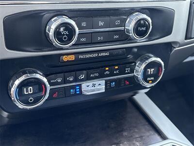 2022 Ford F-350SD Lariat DRW   - Photo 26 - McKinney, TX 75070