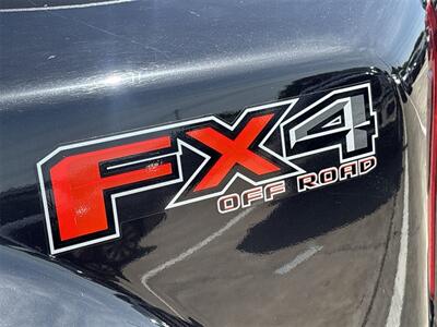 2022 Ford F-350SD Lariat DRW   - Photo 11 - McKinney, TX 75070