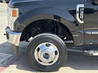 2022 Ford F-350SD Lariat DRW   - Photo 16 - McKinney, TX 75070