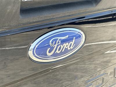 2022 Ford F-350SD Lariat DRW   - Photo 12 - McKinney, TX 75070
