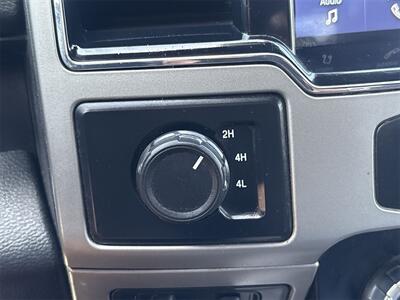 2022 Ford F-350SD Lariat DRW   - Photo 28 - McKinney, TX 75070