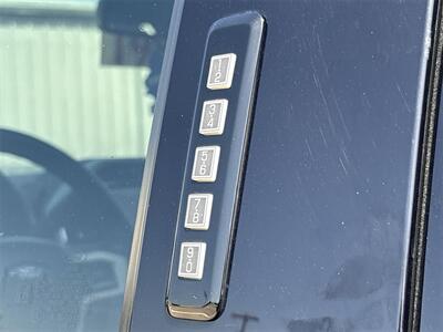 2022 Ford F-350SD Lariat DRW   - Photo 13 - McKinney, TX 75070