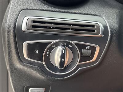 2019 Mercedes-Benz GLC GLC 300 4MATIC®   - Photo 27 - McKinney, TX 75070