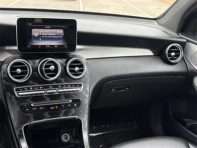 2019 Mercedes-Benz GLC GLC 300 4MATIC®   - Photo 21 - McKinney, TX 75070
