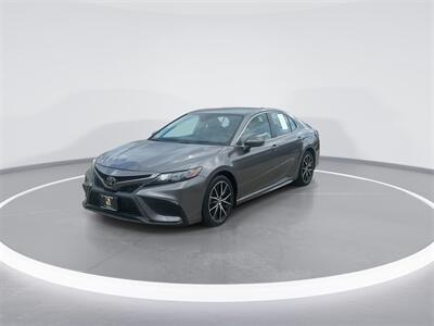 2021 Toyota Camry SE   - Photo 4 - McKinney, TX 75070