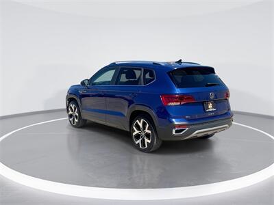 2022 Volkswagen Taos 1.5T SEL   - Photo 6 - McKinney, TX 75070