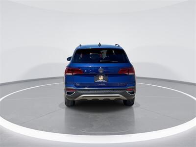 2022 Volkswagen Taos 1.5T SEL   - Photo 7 - McKinney, TX 75070
