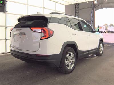 2023 GMC Terrain SLE   - Photo 2 - McKinney, TX 75070