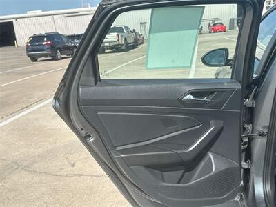 2024 Volkswagen Jetta 1.5T SE   - Photo 31 - McKinney, TX 75070