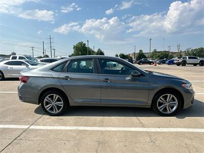 2024 Volkswagen Jetta 1.5T SE   - Photo 15 - McKinney, TX 75070