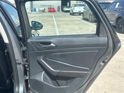2024 Volkswagen Jetta 1.5T SE   - Photo 30 - McKinney, TX 75070