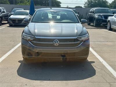 2024 Volkswagen Jetta 1.5T SE   - Photo 10 - McKinney, TX 75070