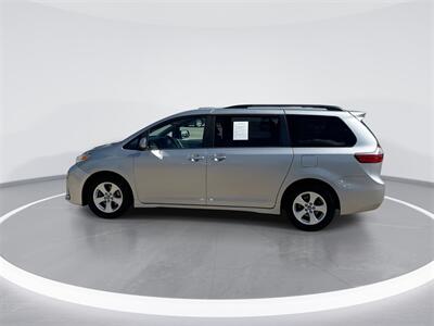 2019 Toyota Sienna LE 8 Passenger - Photo 5 - McKinney, TX 75070