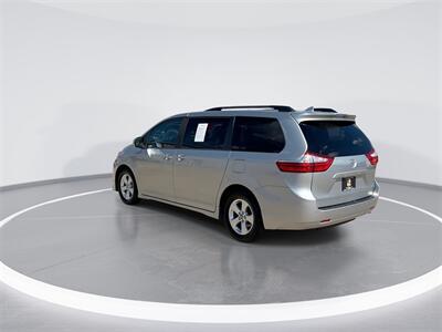 2019 Toyota Sienna LE 8 Passenger - Photo 6 - McKinney, TX 75070