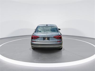 2018 Volkswagen Passat 2.0T SEL Premium   - Photo 7 - McKinney, TX 75070