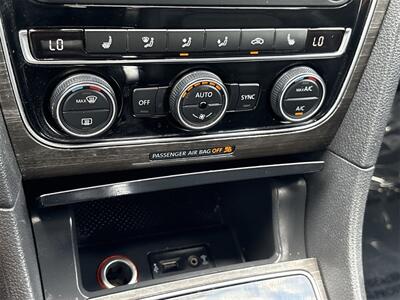 2018 Volkswagen Passat 2.0T SEL Premium   - Photo 25 - McKinney, TX 75070