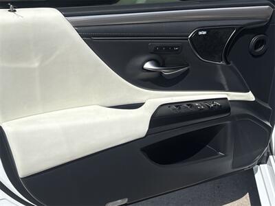 2021 Lexus ES 350 F Sport   - Photo 19 - McKinney, TX 75070