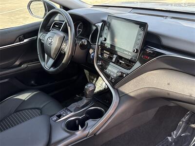 2023 Toyota Camry Hybrid SE   - Photo 33 - McKinney, TX 75070