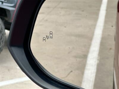 2022 Toyota Highlander XLE   - Photo 12 - McKinney, TX 75070