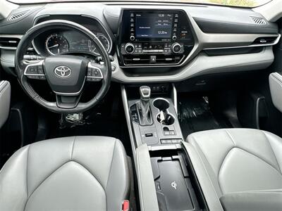2022 Toyota Highlander XLE   - Photo 20 - McKinney, TX 75070