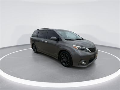 2017 Toyota Sienna SE 8 Passenger   - Photo 6 - McKinney, TX 75070