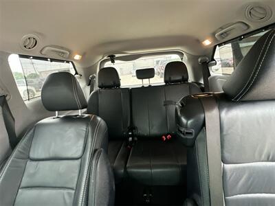 2017 Toyota Sienna SE 8 Passenger   - Photo 28 - McKinney, TX 75070