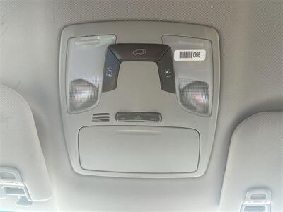 2017 Toyota Sienna SE 8 Passenger   - Photo 22 - McKinney, TX 75070