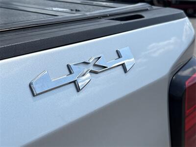 2021 GMC Sierra 1500 SLT   - Photo 12 - McKinney, TX 75070